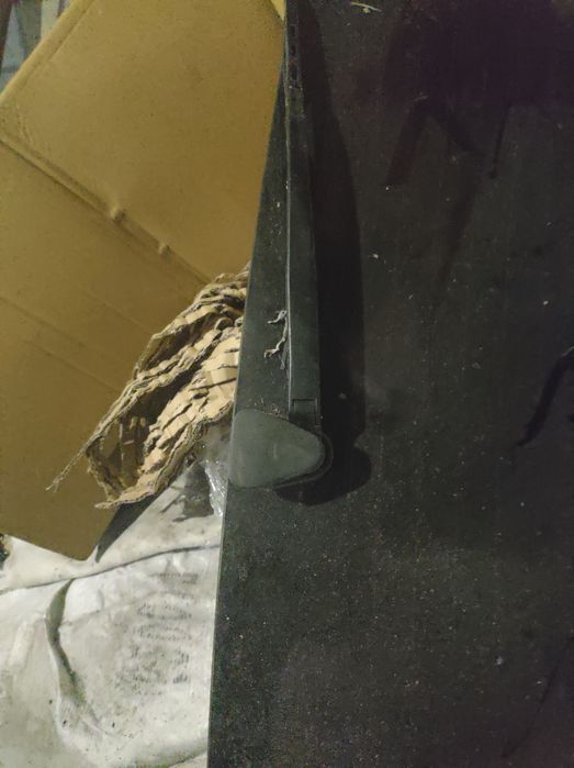 Szyba klapy BMW e39 kombi kompletna