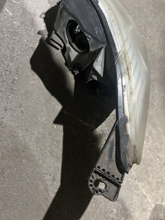 Продам фару ford focus 3