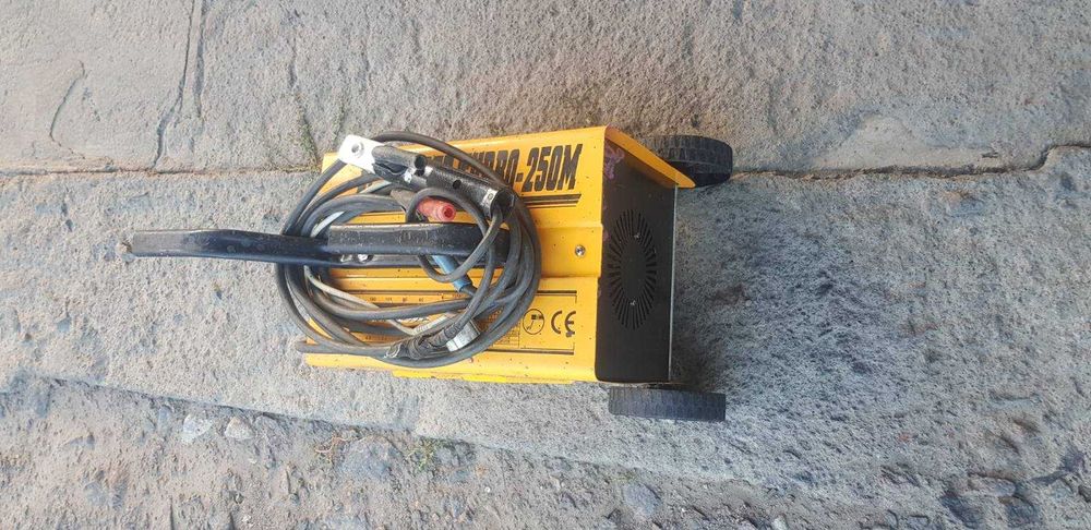 Продам зварювальний апарат KAISER TURBO-250M