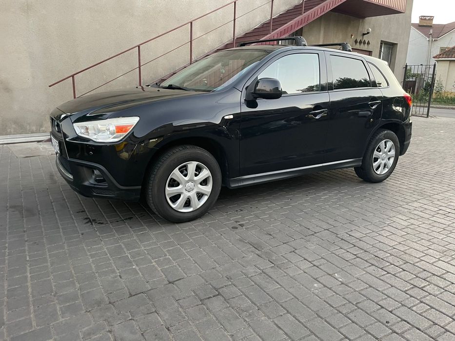 Mitsubishi ASX  2011 року