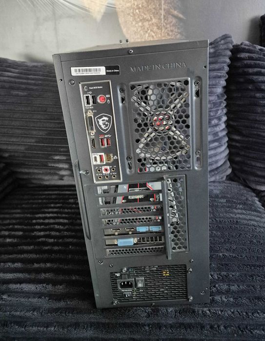 Komputer do GIER Ryzen 5 / 32 GB / RX580 8GB / 1 TB / Win 10 Pro