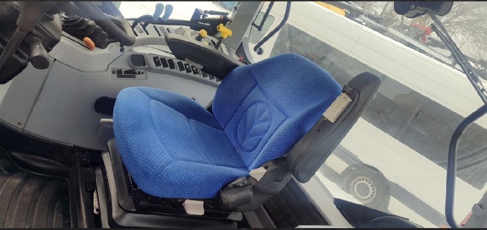 Трактор New Holland T6020