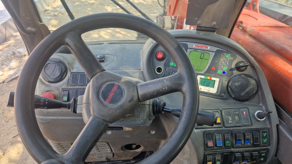 Empilhador Telescópico Rotativo Manitou MRT 2150