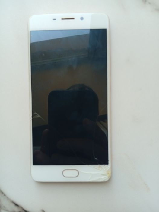 Продам смартфон Meizu M6 note