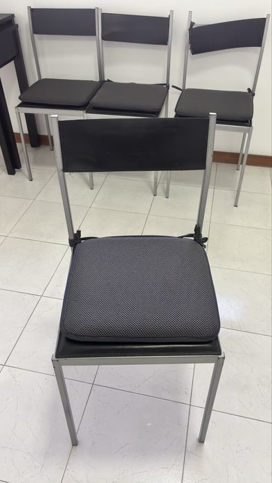 Cadeiras inox almofadadas