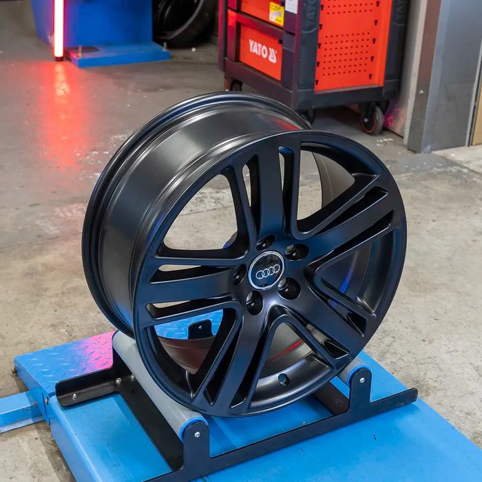 NOWE ORYGINALNE Felgi Audi 18" A3 A4 A6 A8 Q3 TT