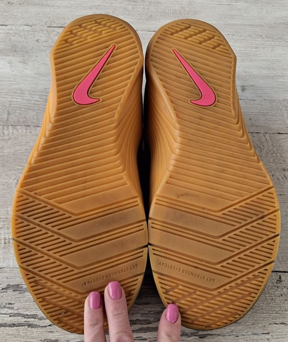 Кросівки NIKE (Найк) р.42 маломірять