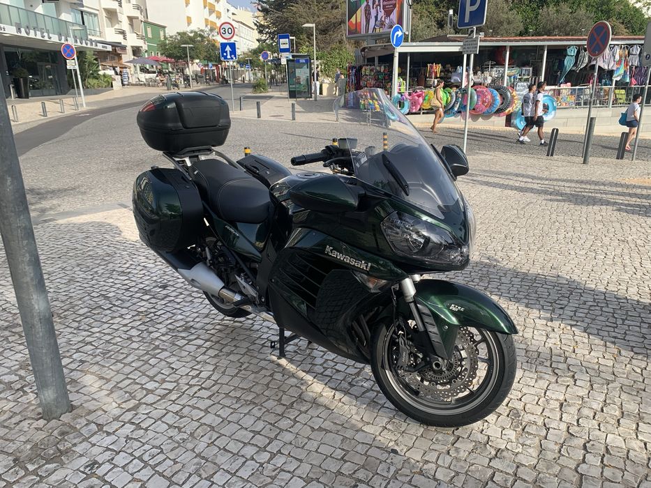Kawasaki GTR 1400 ABS  Touring completa  Muito estimada