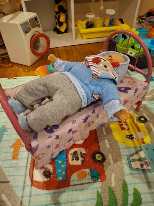 Кроватка для куклы