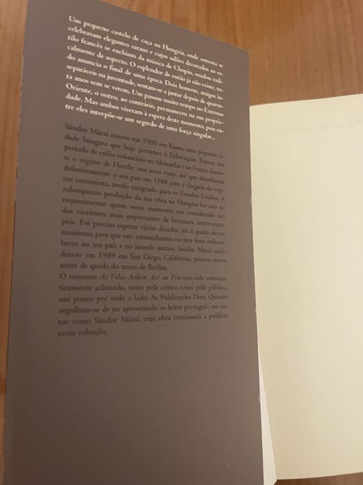 Livro As Velas Ardem até ao fim