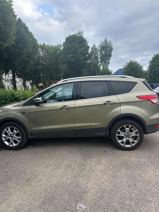 Samochód osobowy Ford Kuga