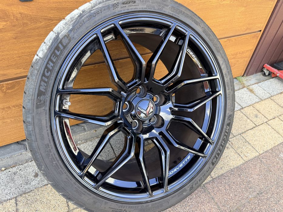 Felga Corvette C8 Z06 przód przednia 10j 20” ET35 Chevrolet