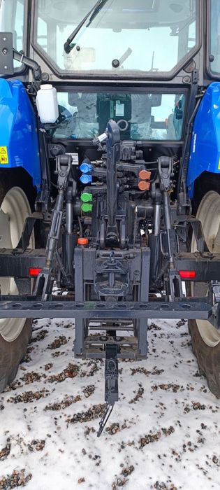Трактор Нью Холанд T5 110 s