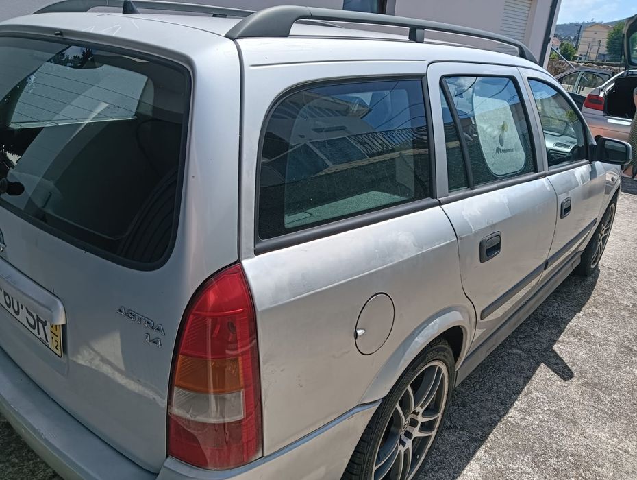 Opel Astra G 1.4 Club (2001) –Gasolina- Muita mecânica nova (Ideal p/ dia a dia)