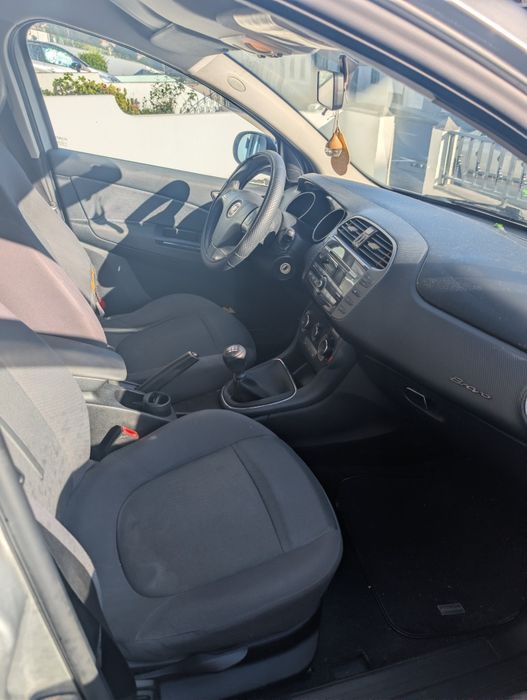 Fiat bravo cinza
