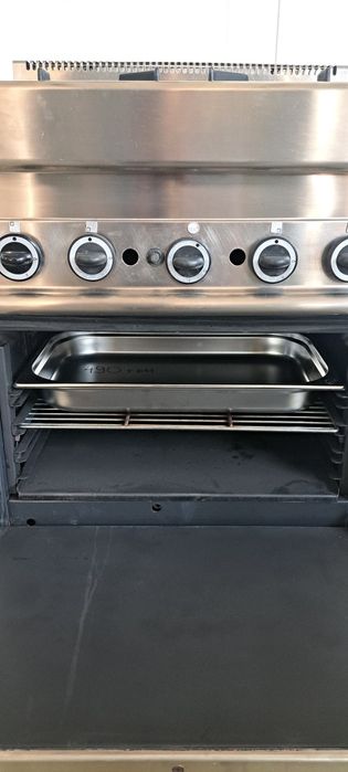 Професійна газова плита з газовою духовкою Італія