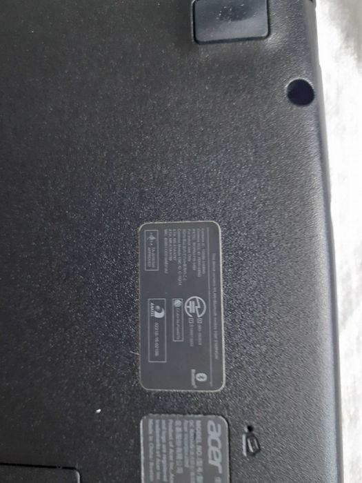 Laptop Acer Aspire ES 15- stan bardzo dobry.