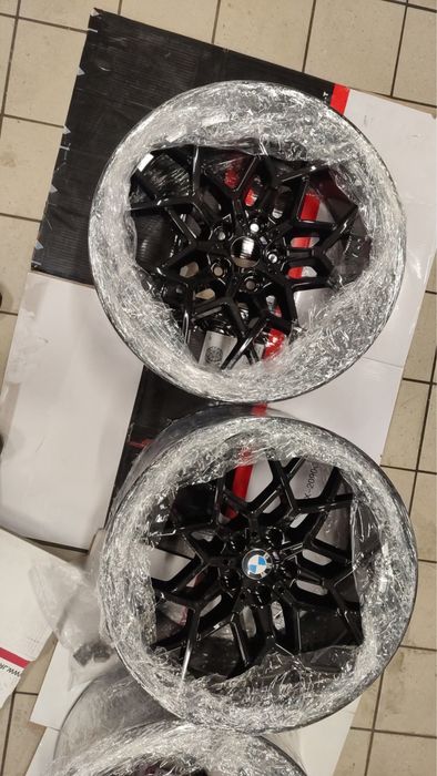 Диски з гумою в ідеалі бмв м5/м8  повний комплект вигідна ціна +торг