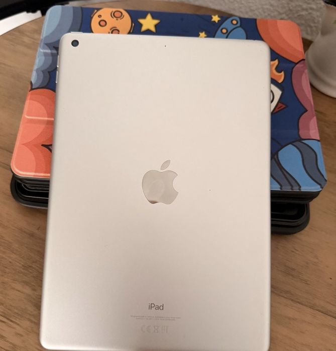 IPAD 9 muito novo