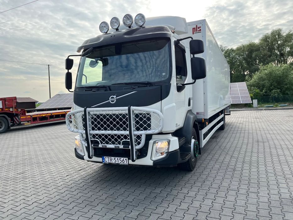 Volvo  FL 250 * Volvo FL Euro6 * Izoterma 9 metrów długa * Winda *FULL SERWIS