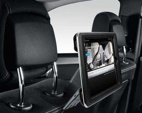 Sprzedam komplet 2 oryginalnych uchwytów Mercedes-Benz na tablet.