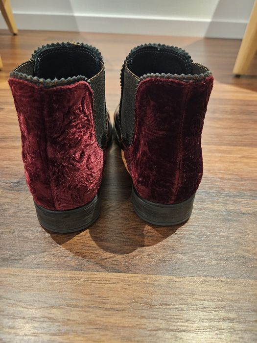 Botas bordeaux com veludo