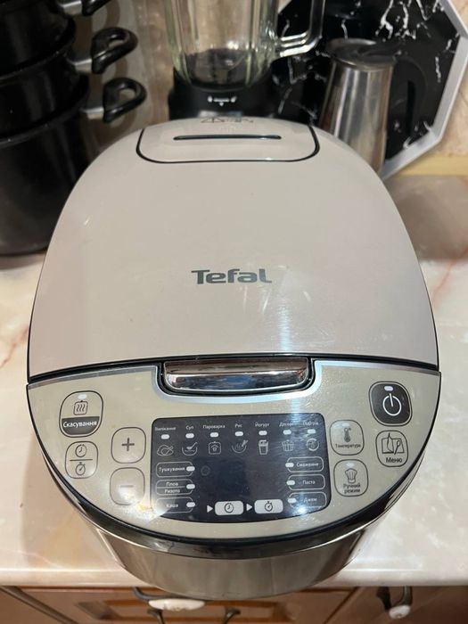 Мультиварка Tefal Fuzzy logic RK 321A34