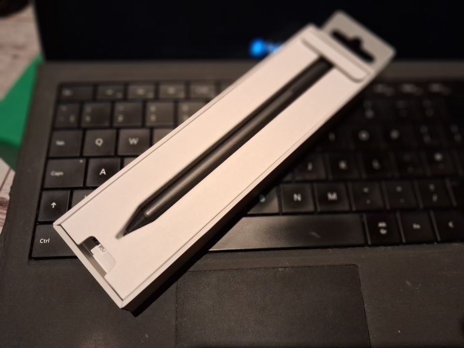2w1 laptop tablet Microsoft surface pro 4 + Surface Pen + klawiatura Z