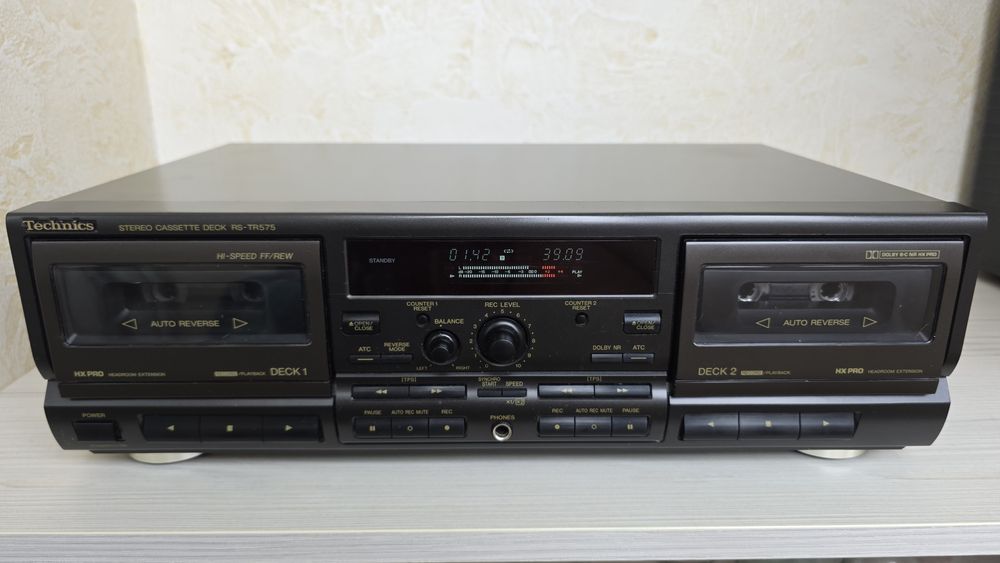 Кассетная  дека Technics RS-TR575