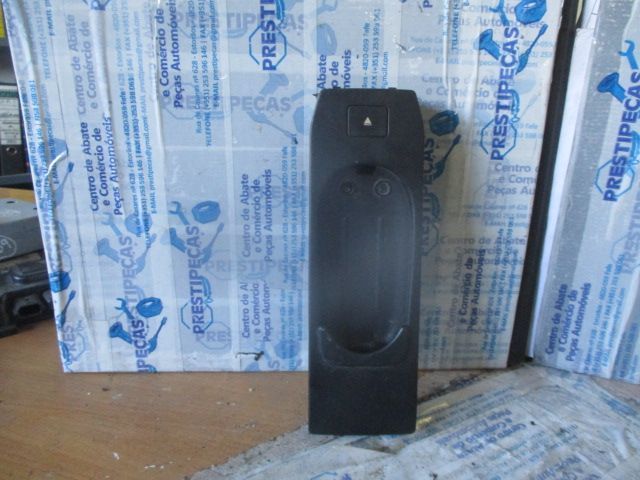 Modulo 84216935653 BMW E46 COUPE 2004 Celular