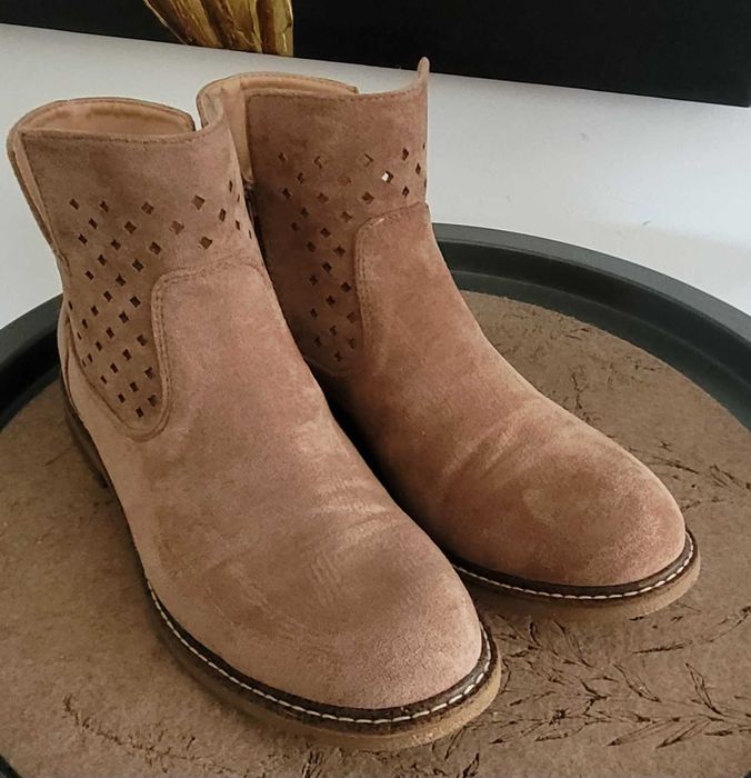 Sprzedam Botki khaki rozmiar 41