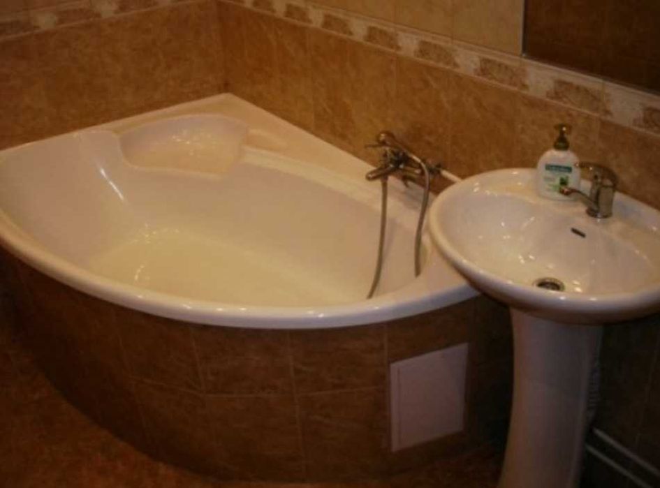 3 к/к, стадион Юность, на 1 этаже