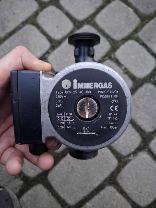 Pompka pompa obiegowa CO IMMERGAS Grundfos type UPS 25-40/180 wysyłka