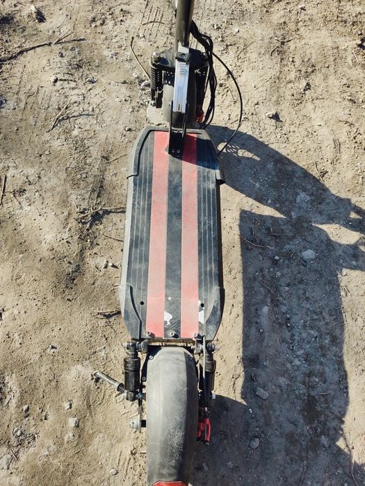 KUGOO M4 — Электросамокат, исправен, без зарядки, с модернизацией.