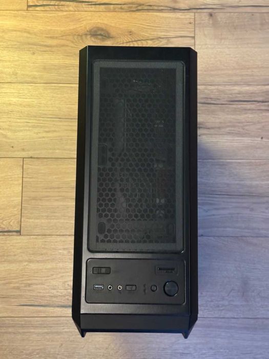 Komputer Gamingowy / Ryzen 7 1700 / RX580