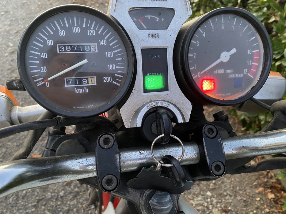 Suzuki GSX 400F Katana