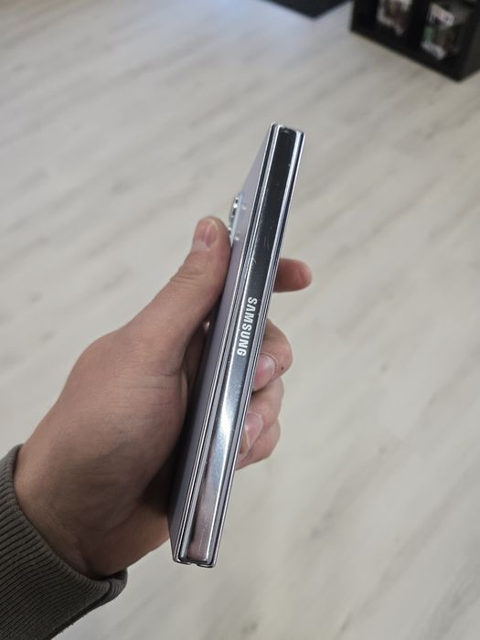 Samsung Galaxy Z Fold 5 256GB Ice Blue – Bom estado, desbloqueado