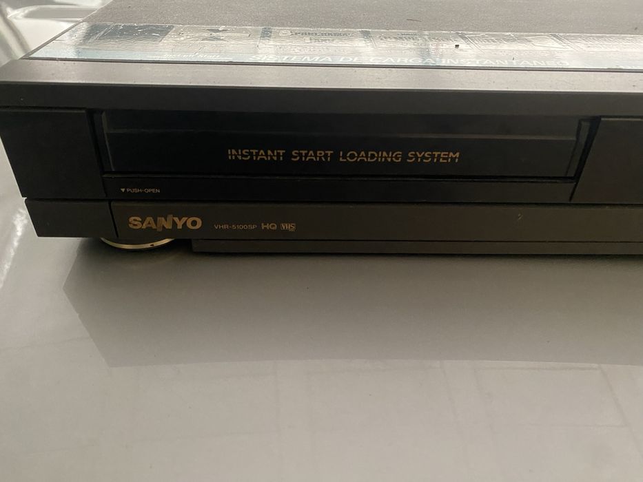 Sanyo VHS player64563914481795121