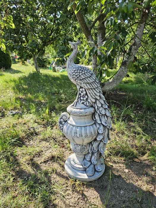 Figura ogrodowa Paw Producent