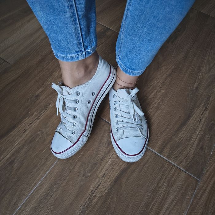 Białe tenisówki trampki Sinsay