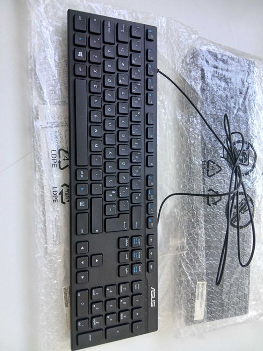 Conj. 2 Teclados Asus novos