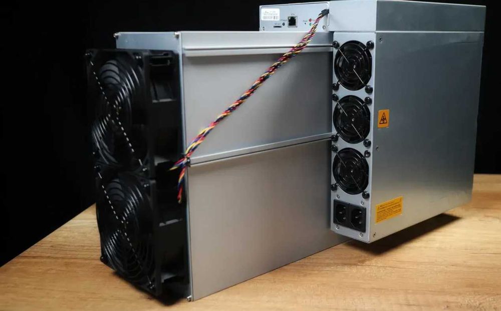Antminer E9 Pro 3780 MH/s