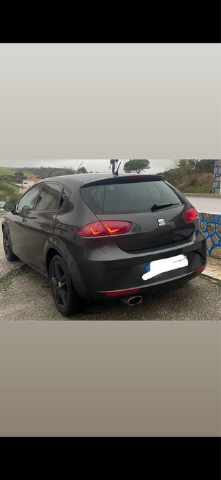 SEAT  LEON.
