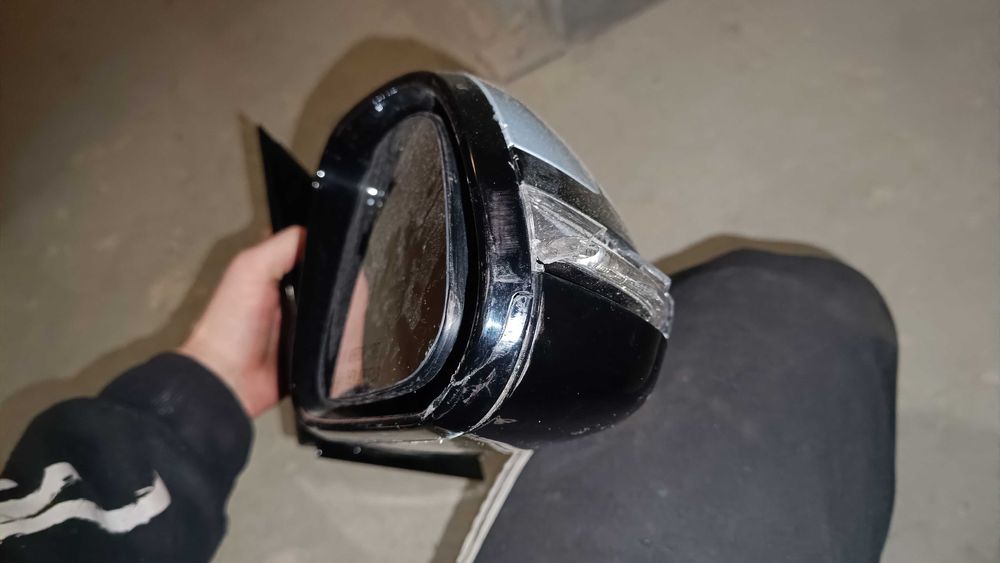 Праве бокове дзеркало до Chevrolet Bolt EUV