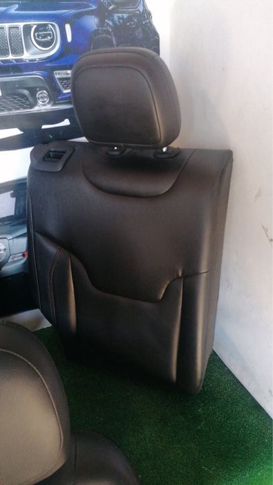Салон сидіння шкіра кожа підігрів Jeep Compass автошрот шрот розборка
