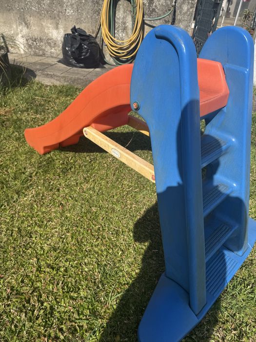 Escorrega Little Tikes