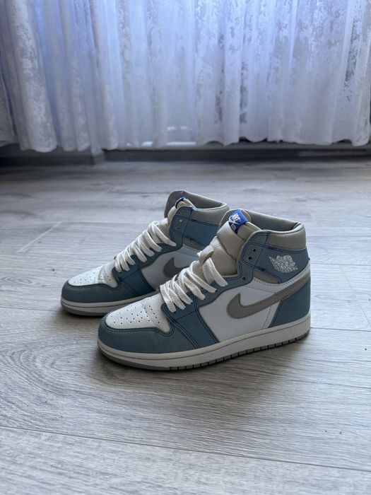Кросівки жіночі nike air jordan 1 retro high og