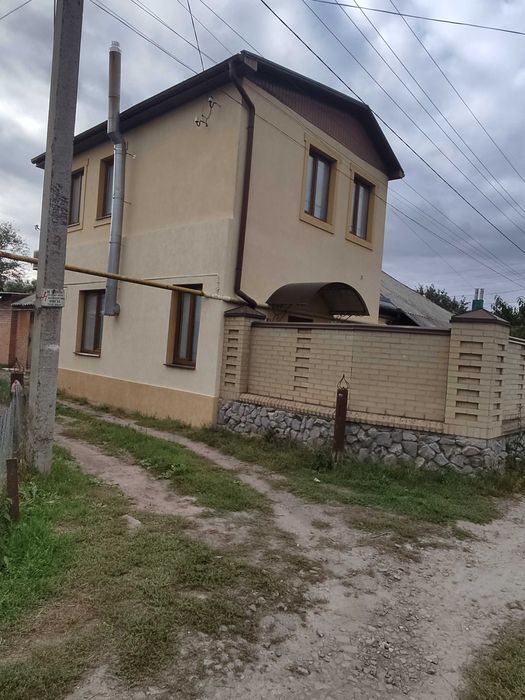 Продам 2-х этажный дом по ул. Большая Панасовская