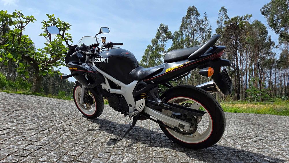 SUZUKI SV em muito bom estado!