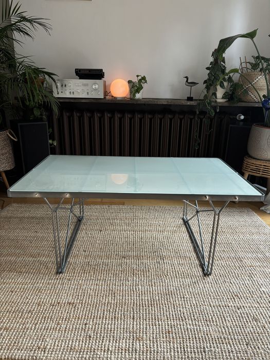Stolik ze szkła hartowanego Niels Gammelgaard Ikea 1986
